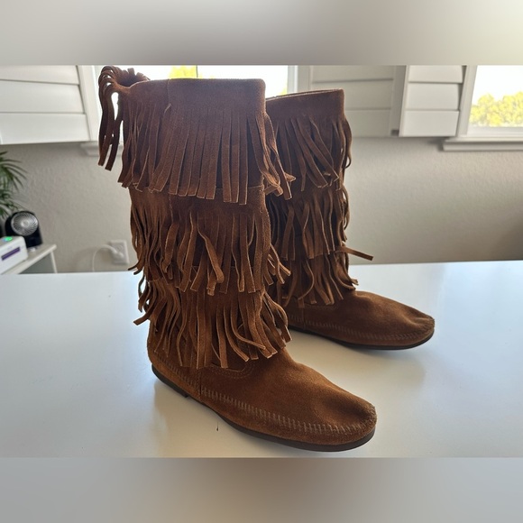 Minnetonka 3 layer fringe Bohemian Boho Leather Suede Boots Size 10 - Picture 3 of 11
